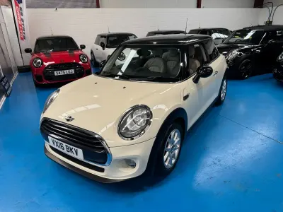 Used Mini Cooper Hatch 2016 White Hatchback