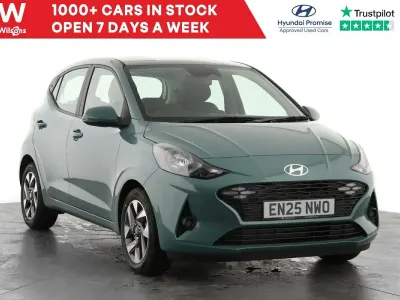 Used Hyundai i10 Advanced 2025 Green Hatchback