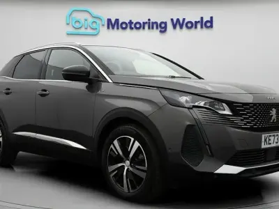 Używany Peugeot 3008 GT 136 KM (100 kW) 2023 Szary SUV