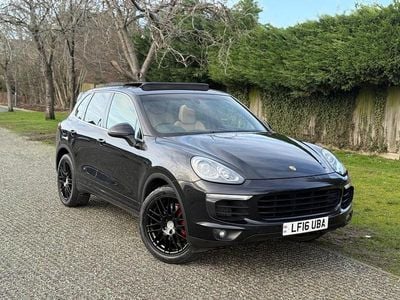 Used Porsche Cayenne 262 HP (192 kW) 2016 Black SUV
