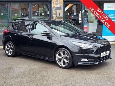 Used Ford Focus ST 250 HP (183 kW) 2017 Black Hatchback