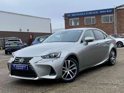 Used Lexus IS300h