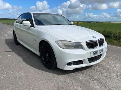 Used BMW 318 Sport Line 2011 White Sedan