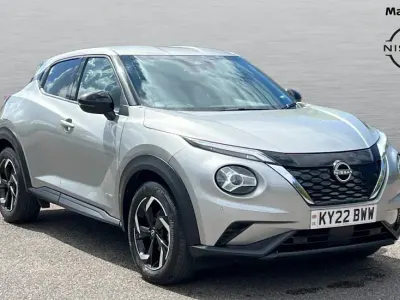 Usado Nissan Juke N-Connecta 143 HP (105 kW) 2022 Prateado SUV