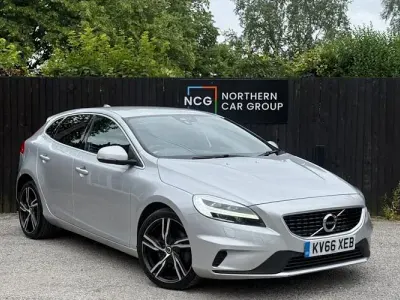 Used Volvo V40 R-Design Pro 120 HP (88 kW) 2016 Silver Hatchback