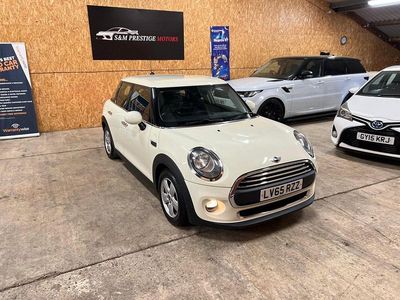 White Used 2015 Mini ONE Hatch Hatchback | £5,749 (Fair price)
