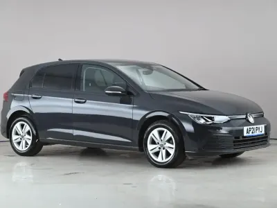 Używany VW Golf VII Life 110 KM (80 kW) 2021 Szary Hatchback