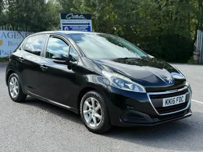Used Peugeot 208 Active 82 HP (60 kW) 2015 Black Hatchback