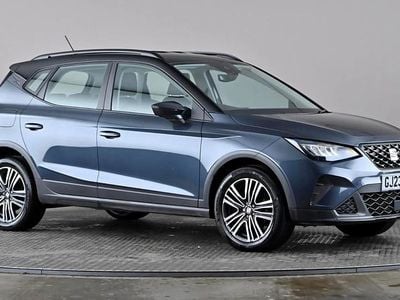 Begagnad Seat Arona SE Technology 95 HK (69 kW) 2023 Grå SUV