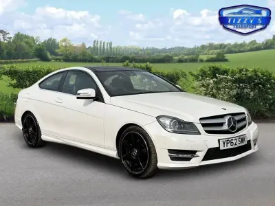 Begagnad Mercedes C250 AMG 204 HK (150 kW) 2012 Vit Sportkupé