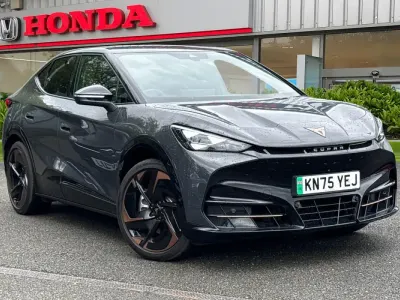 Usado Cupra Tavascan VZ1 77 kW (105 HP) 2025 Cinzento SUV