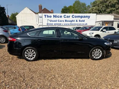 Begagnad Ford Mondeo Titanium 2017 Svart Halvkombi