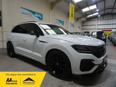 Used VW Touareg Black Edition 286 HP (210 kW) 2022 White SUV