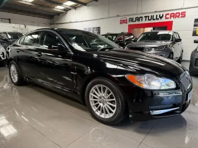Used Jaguar XF Luxury 238 HP (175 kW) 2010 Black Sedan