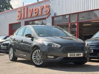 Used Ford Focus Titanium X 100 HP (73 kW) 2016 Grey Hatchback