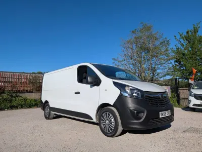 Gebraucht Vauxhall Vivaro 2018 Weiß