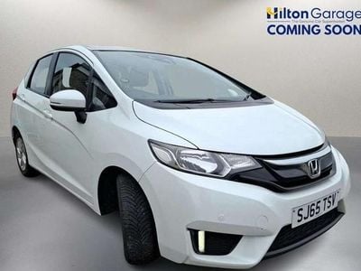 Used Honda Jazz SE 102 HP (75 kW) 2015 White Hatchback