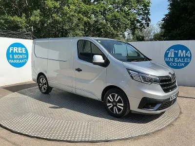 Used Renault Trafic 150 HP (110 kW) 2022 Highland grey