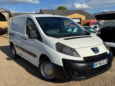 Used Peugeot Expert 2009 White Van