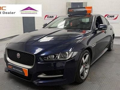 Used Jaguar XE R-Sport 180 HP (132 kW) 2017 Blue Sedan