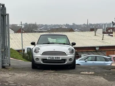 Used Mini Cooper Hatch 122 HP (89 kW) 2011 Silver Hatchback