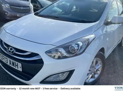 Used Hyundai i30 Active 110 HP (80 kW) 2013 White Hatchback