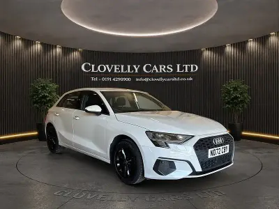 Usado Audi A3 Sportback Design 110 CV (80 kW) 2022 Blanco Utilitario