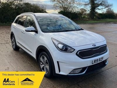 White Used 2019 Kia Niro SUV | £12,995 (Fair price)