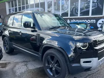 Used Land Rover Defender SE 300 HP (220 kW) 2020 Black SUV