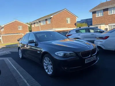 Begagnad BMW 520 2010 Grå Sedan