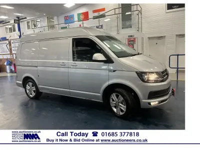 Used VW Transporter Highline 204 HP (150 kW) 2017 Silver Van