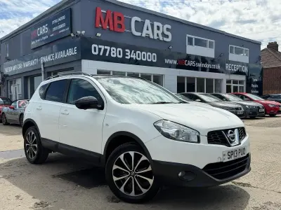 Used Nissan Qashqai 360º 117 HP (86 kW) 2013 White SUV