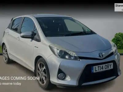 Used Toyota Yaris Trend 101 HP (74 kW) 2014 Silver Hatchback