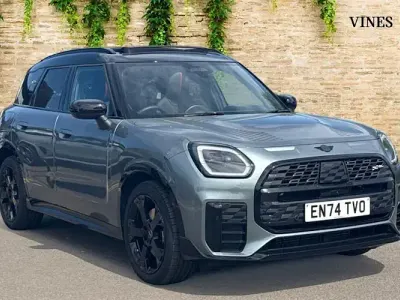 Used Mini Countryman Sport 170 HP (125 kW) 2025 Green SUV