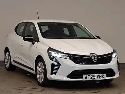 New Renault Clio V Evolution 143 HP (105 kW) 2025 White Hatchback