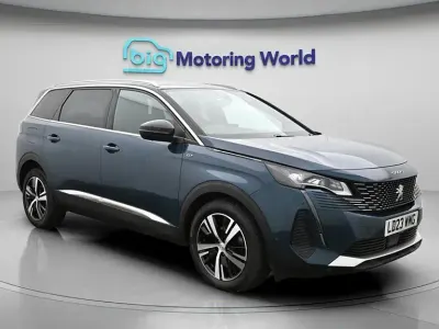 Second-hand Peugeot 5008 GT 130 CP (95 kW) 2023 Albastru SUV
