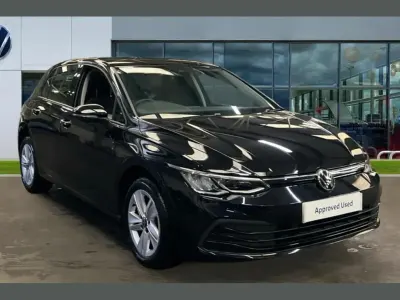 Used VW Golf VIII Life 110 HP (80 kW) 2023 Black Hatchback