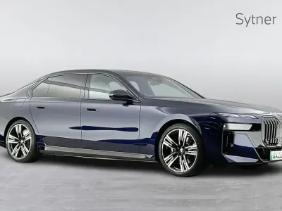 New BMW i7 M Sport 330 kW (449 HP) 2026 Blue Sedan