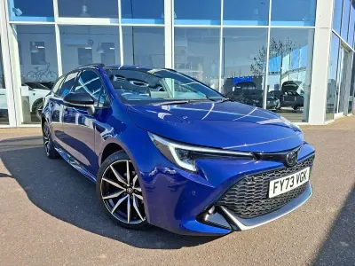 Usado Toyota Corolla Sport 138 CV (101 kW) 2023 Azul Familiar