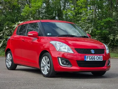 Used Suzuki Swift SZ4 94 HP (69 kW) 2016 Red Hatchback