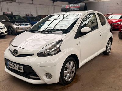 Used Toyota Aygo 68 HP (50 kW) 2012 White Hatchback