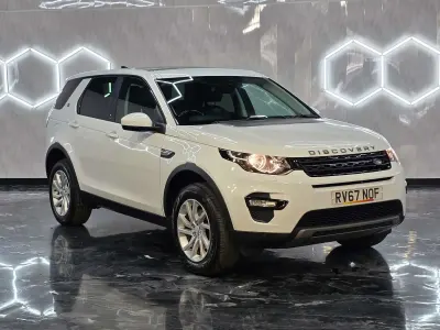 Used Land Rover Discovery Sport SE 180 HP (132 kW) 2017 White SUV