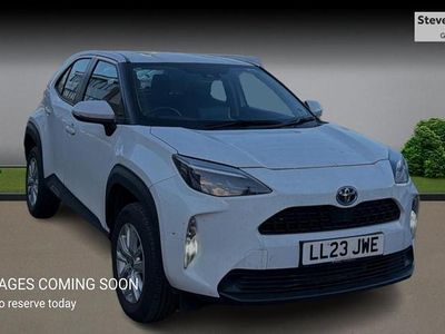 Used Toyota Yaris Hybrid 2023 White Hatchback