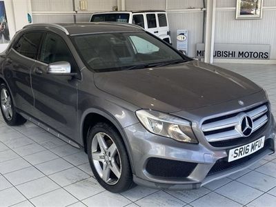 Mercedes GLA220