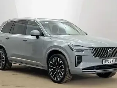 Usado Volvo XC90 Ultra 247 HP (181 kW) 2025 SUV