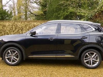 Used MG HS Trophy 258 HP (189 kW) 2023 Tri coat  dynamic red SUV