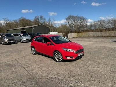 Begagnad Ford Focus Titanium X 120 HK (88 kW) 2016 Röd Halvkombi