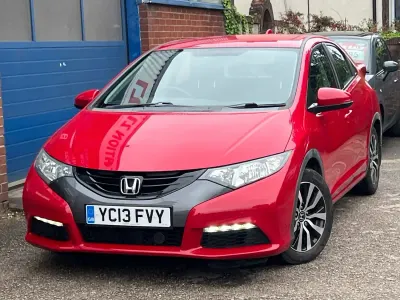 Used Honda Civic SE 120 HP (88 kW) 2013 Red Hatchback