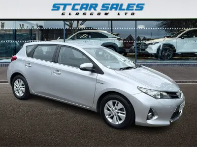 Used Toyota Auris Hybrid