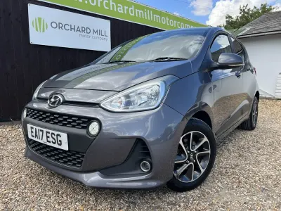 Used Hyundai i10 Premium 67 HP (49 kW) 2017 Grey Hatchback